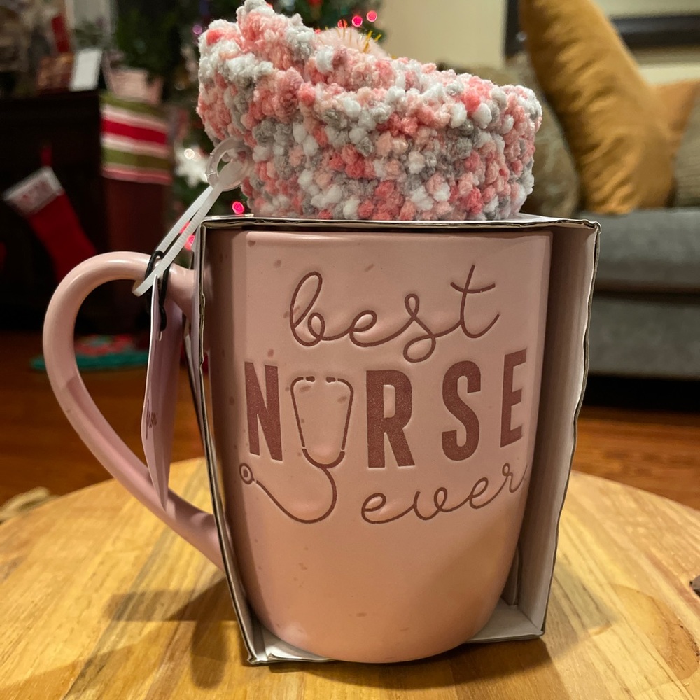 NWT Best Nurse Ever mug and sock set